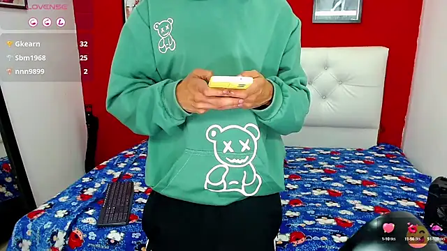  snopyy  online show from 21, 1, 2025