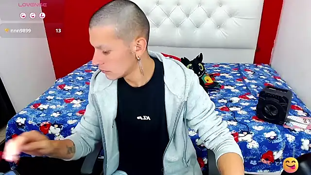  snopyy  online show from 21, 1, 2025