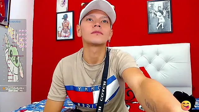  snopyy  online show from 22, 1, 2025