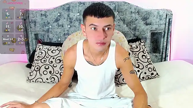  snopyy  online show from 1, 10, 2025