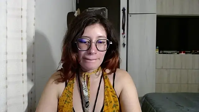 Snapshot of mariana124- chatting on 19, 3, 2025 mariana124- online show from 19, 3, 2025