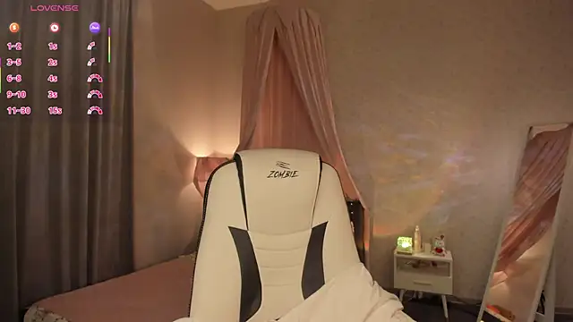 Vanessa Walters online show from 6, 11, 2025