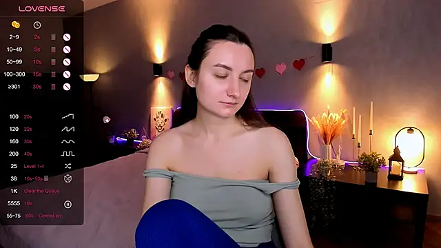 Snapshot of annacooleman chatting on 14, 10, 2025 annacooleman online show from 14, 10, 2025