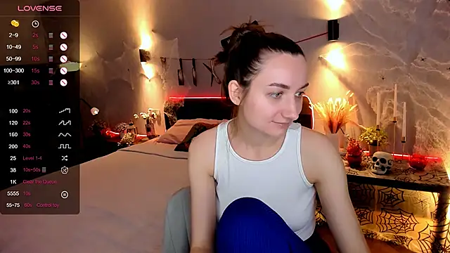 Snapshot of annacooleman chatting on 23, 10, 2025 annacooleman online show from 23, 10, 2025