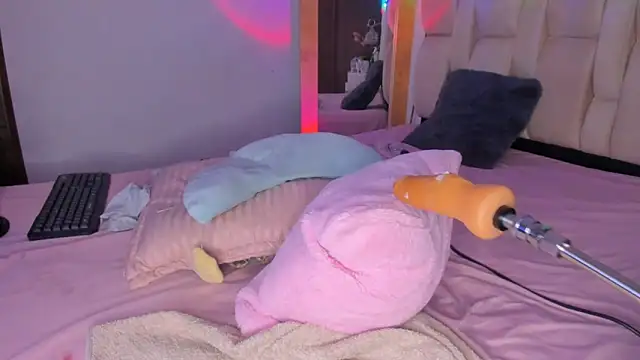 Snapshot of brendaruiz chatting on 11, 2, 2025 brendaruiz online show from 11, 2, 2025