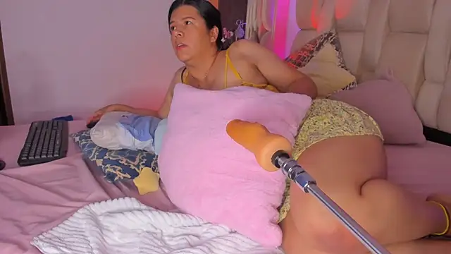 Snapshot of brendaruiz chatting on 18, 3, 2025 brendaruiz online show from 18, 3, 2025