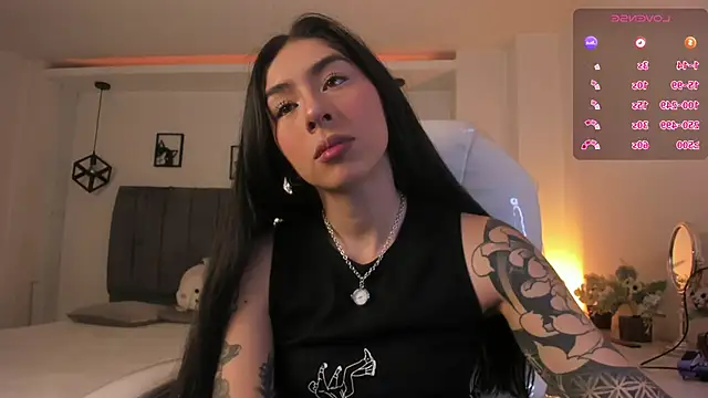 Snapshot of Beck_jones chatting on 9, 10, 2025 Beck jones online show from 9, 10, 2025