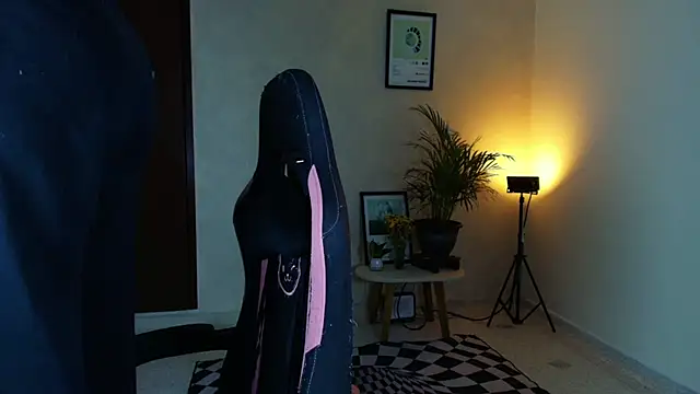 SweetJennaa online show from 5, 4, 2026