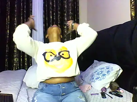 Candii wet  online show from 22, 9, 2025