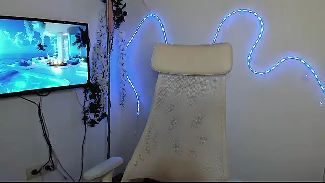 Snapshot of MiaRouge chatting on 21, 1, 2025 MiaRouge online show from 21, 1, 2025