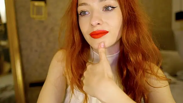 Snapshot of MiaRouge chatting on 15, 5, 2026 MiaRouge online show from 15, 5, 2026