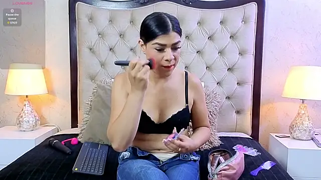 Snapshot of Maguy_Mistress chatting on 6, 7, 2026 Maguy Mistress online show from 6, 7, 2026