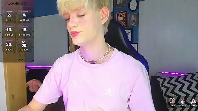 VladHellsing4 online show from 22, 11, 2025