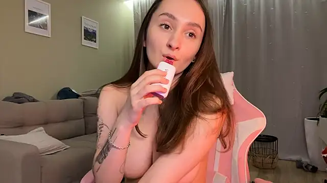 Snapshot of Eva_Eva_ chatting on 1, 1, 2025 Eva Eva online show from 1, 1, 2025
