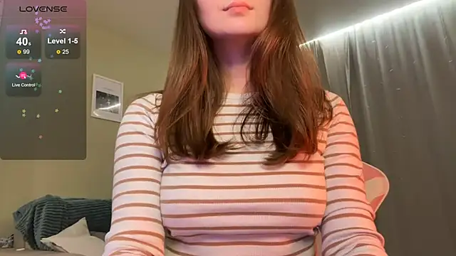 Snapshot of Eva_Eva_ chatting on 5, 2, 2025 Eva Eva online show from 5, 2, 2025