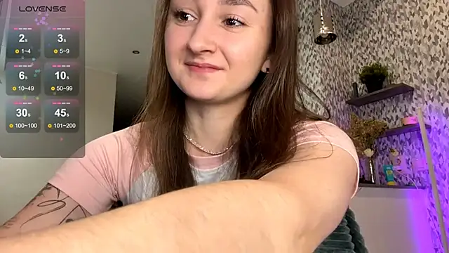 Snapshot of Eva_Eva_ chatting on 24, 10, 2025 Eva Eva online show from 24, 10, 2025