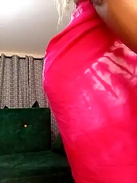 Snapshot of fatassmessey chatting on 10, 10, 2025 fatassmessey online show from 10, 10, 2025