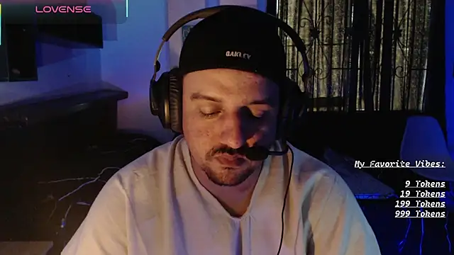 Snapshot of arthur_94 chatting on 5, 2, 2025 arthur 94 online show from 5, 2, 2025