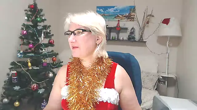 Snapshot of FleurMays chatting on 26, 12, 2024 FleurMays online show from 26, 12, 2024