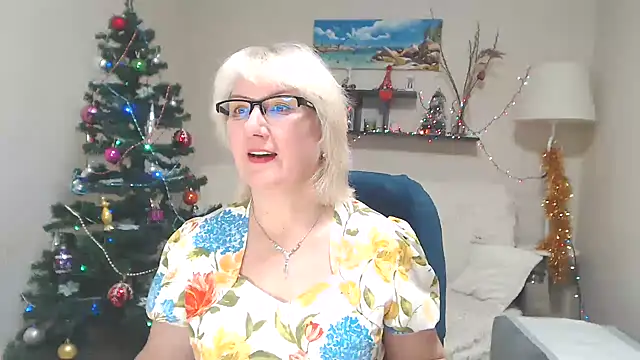 Snapshot of FleurMays chatting on 11, 1, 2025 FleurMays online show from 11, 1, 2025
