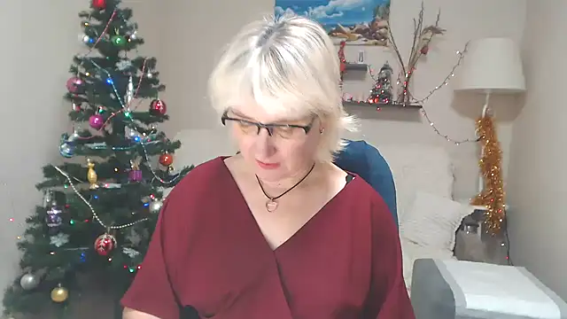 Snapshot of FleurMays chatting on 14, 1, 2025 FleurMays online show from 14, 1, 2025