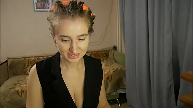 Snapshot of Sophiloren chatting on 21, 1, 2025 Sophiloren online show from 21, 1, 2025