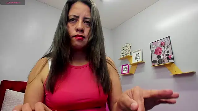 Snapshot of kathina_giraldo chatting on 19, 9, 2025 kathina giraldo online show from 19, 9, 2025