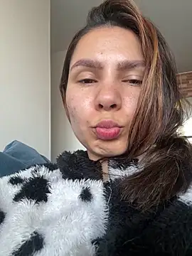 SofiaG  online show from 5, 2, 2026