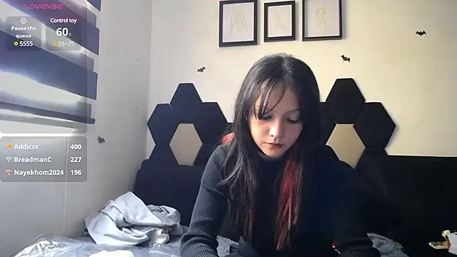 Maki Zein online show from 4, 12, 2024