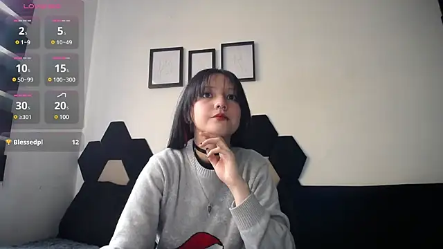 Maki Zein online show from 30, 12, 2024