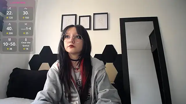 Maki Zein online show from 15, 1, 2025