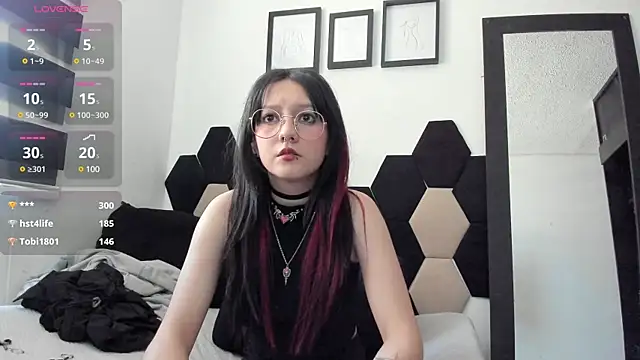Maki Zein online show from 5, 2, 2025