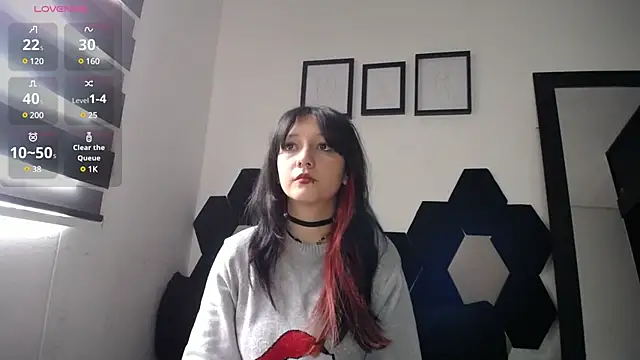 Maki Zein online show from 17, 2, 2025