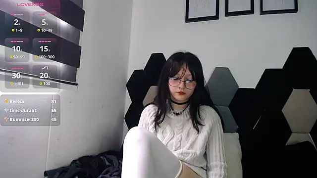 Maki Zein online show from 14, 3, 2025