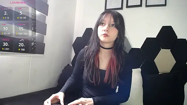 Maki Zein online show from 17, 3, 2025