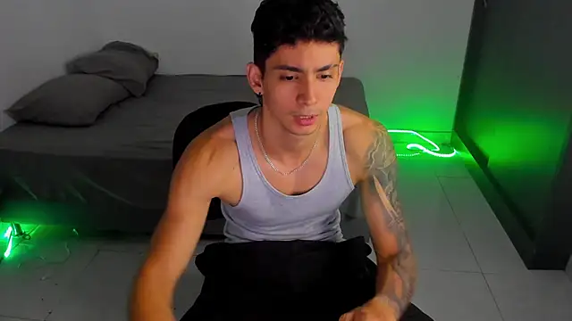 OliverBennet online show from 22, 2, 2025