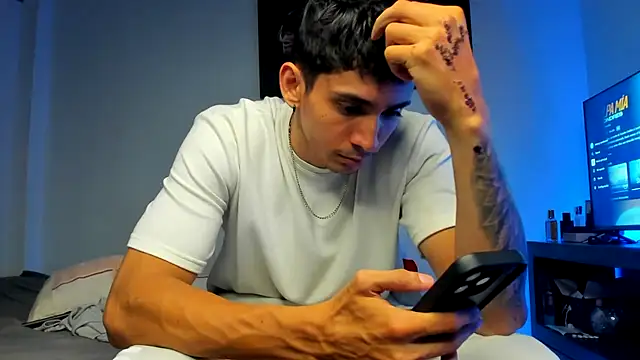 OliverBennet online show from 20, 10, 2025