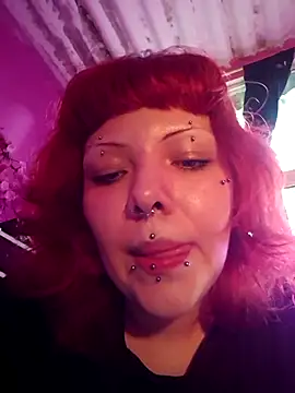 Snapshot of Sarah-Stoner chatting on 21, 6, 2026 Sarah-Stoner online show from 21, 6, 2026