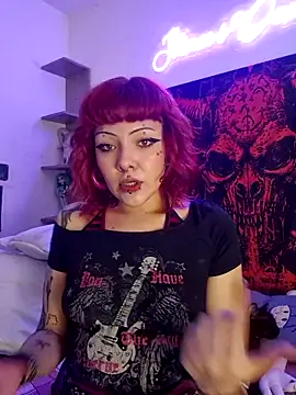 Snapshot of Sarah-Stoner chatting on 23, 6, 2026 Sarah-Stoner online show from 23, 6, 2026