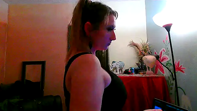 Snapshot of lilyhornyhousewife chatting on 12, 2, 2025 lilyhornyhousewife online show from 12, 2, 2025