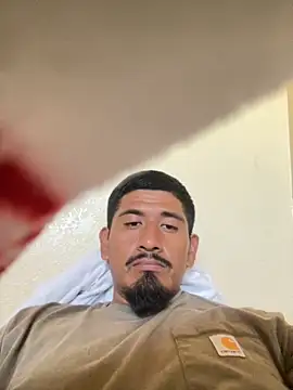 Snapshot of twohightwonut805 chatting on 12, 10, 2025 twohightwonut805 online show from 12, 10, 2025