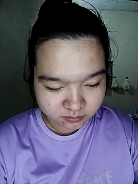 Snapshot of Thomgdee chatting on 12, 11, 2025 Thomgdee online show from 12, 11, 2025