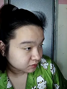 Snapshot of Thomgdee chatting on 14, 11, 2025 Thomgdee online show from 14, 11, 2025