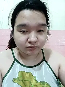 Snapshot of Thomgdee chatting on 14, 12, 2025 Thomgdee online show from 14, 12, 2025