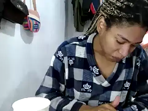 miriam775 online show from 25, 2, 2025