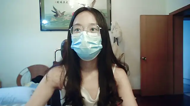 Snapshot of 2more-ss chatting on 22, 9, 2025 2more-ss online show from 22, 9, 2025