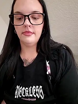 Jujuicy 97 online show from 27, 5, 2026