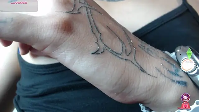 Snapshot of Bunny_bel chatting on 20, 12, 2025 Bunny bel online show from 20, 12, 2025