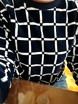 Snapshot of JasminePham chatting on 18, 11, 2025 JasminePham online show from 18, 11, 2025