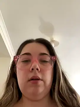 brooklynivy online show from 14, 10, 2025